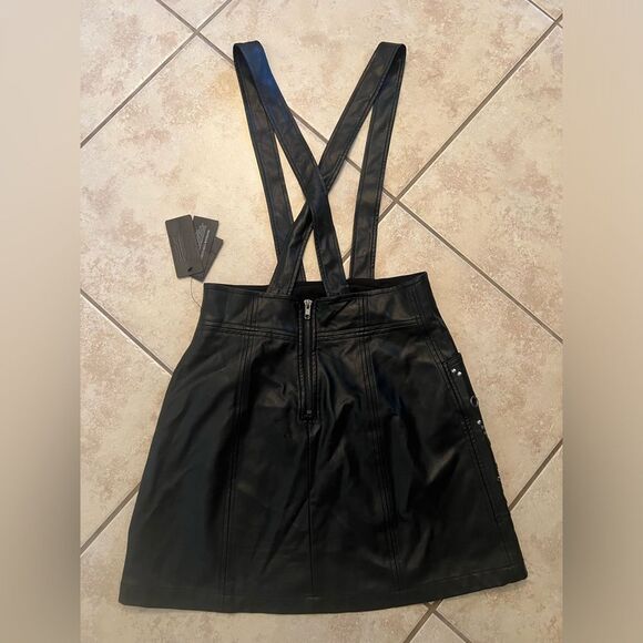 NWT | Guess Rona Faux-Leather Suspender Skirt | Size: 4 - Picture 7 of 7